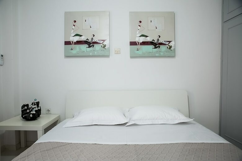 Cosy Apartment In Glyfada Center