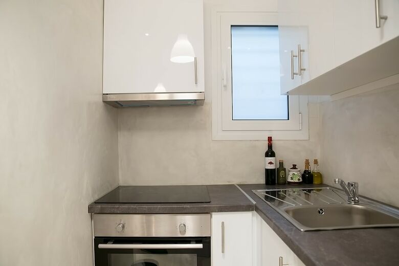 Cosy Apartment In Glyfada Center