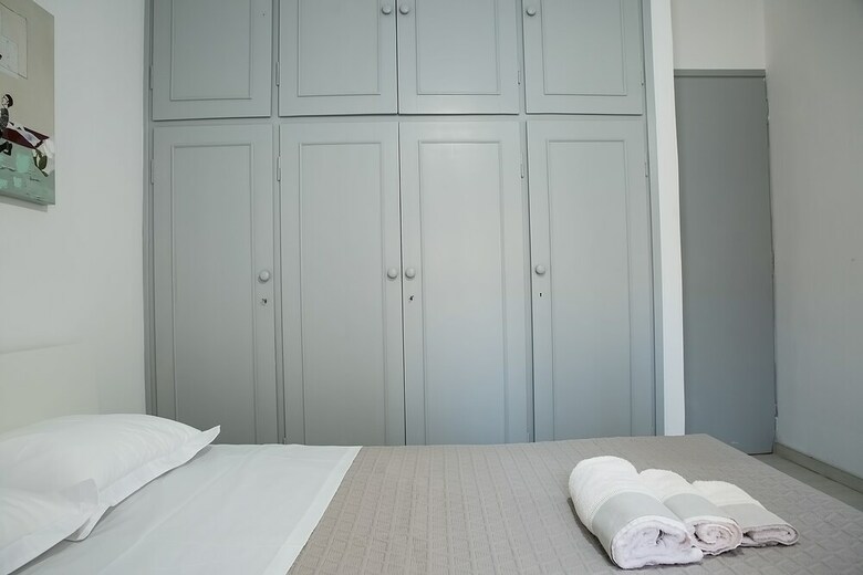 Cosy Apartment In Glyfada Center