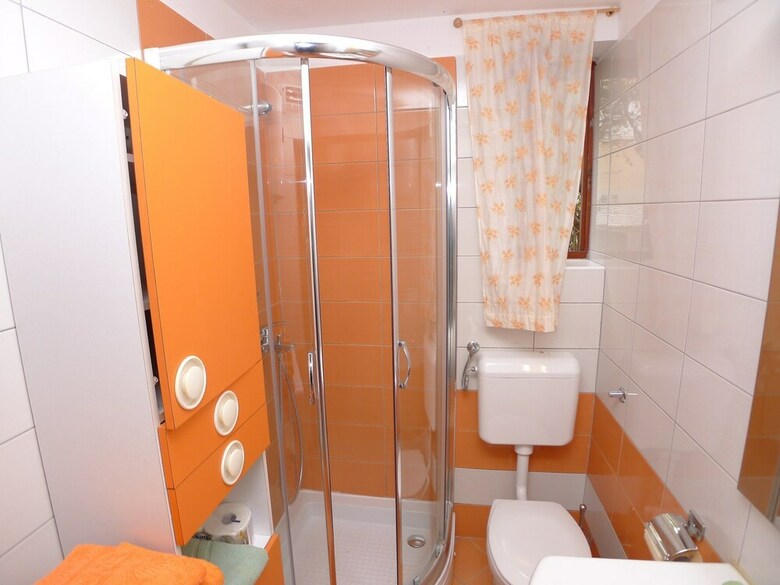 Apartment For 5 Persons With Two Bedrooms And Internet