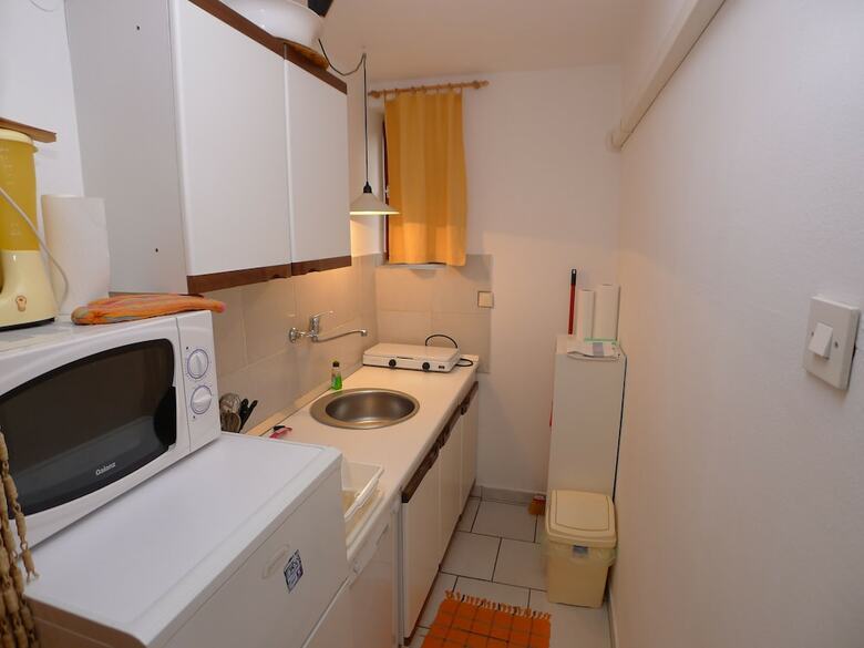 Apartment For 5 Persons With Two Bedrooms And Internet
