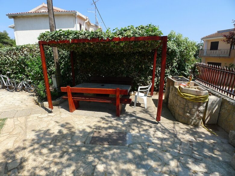 Apartment For 5 Persons With Balcony