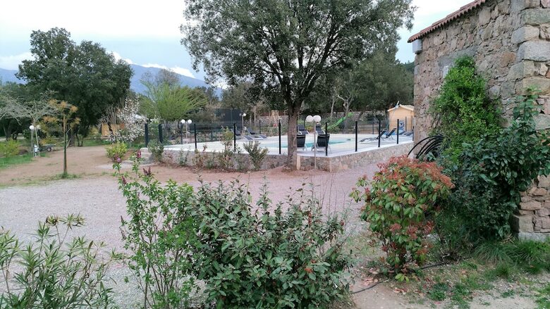 E Canicce