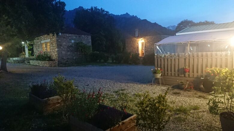 E Canicce