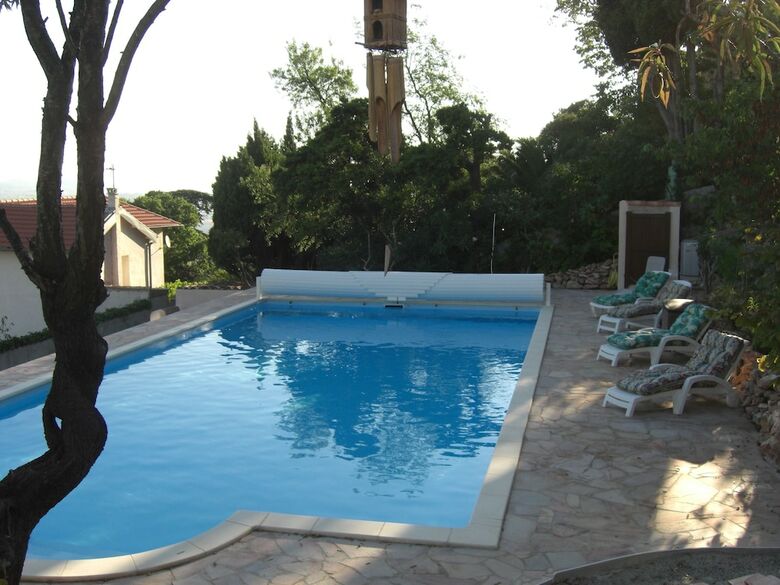 Hotel L'escarp�e Belle