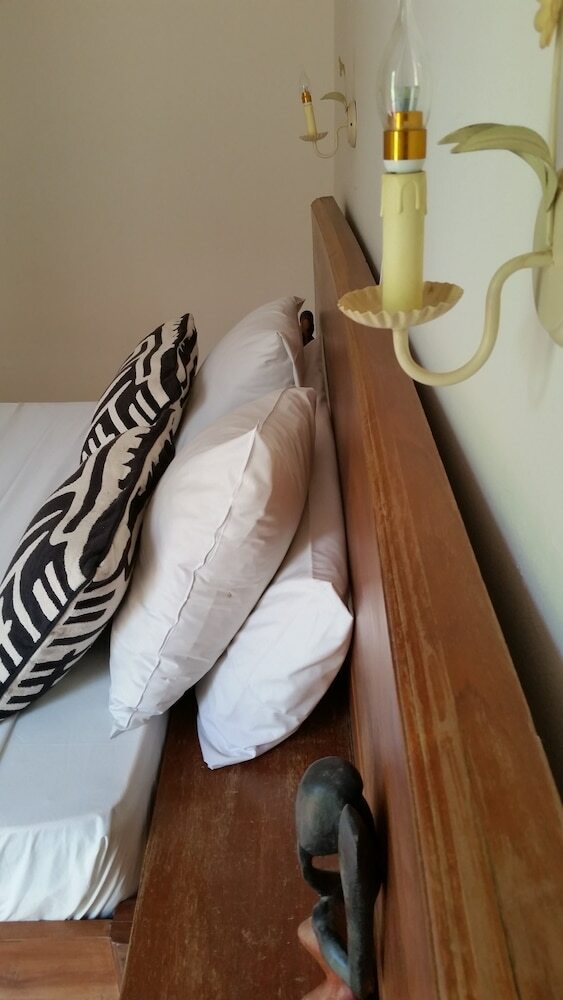 Apartamentos La Bougain Villa