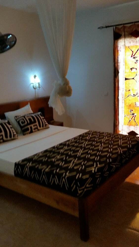 Apartamentos La Bougain Villa