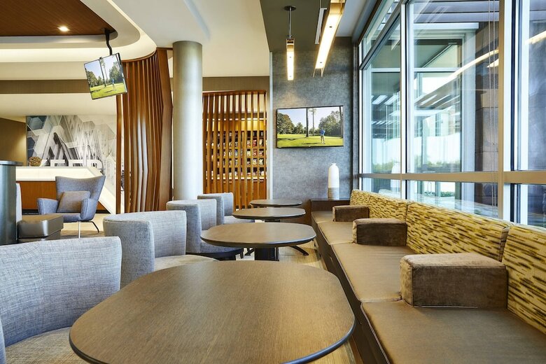 Hotel Springhill Suites By Marriott Springfield North