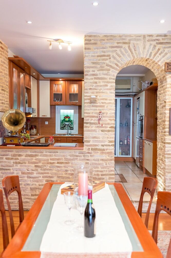 Apartamentos Athenian Luxury House