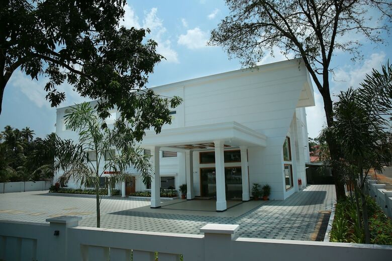 Hotel Kabani Palace