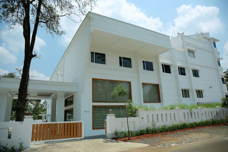 Hotel Kabani Palace