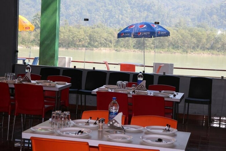 Hotel Shanti Residency