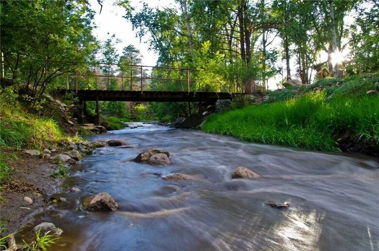 Elk Mountain House - Four Bedroom Cabin