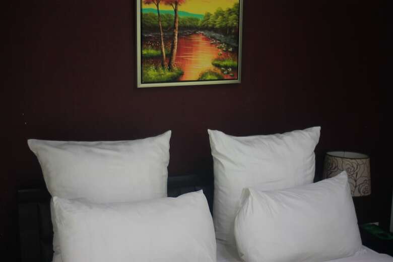 Hotel Royal Shalom Lodge