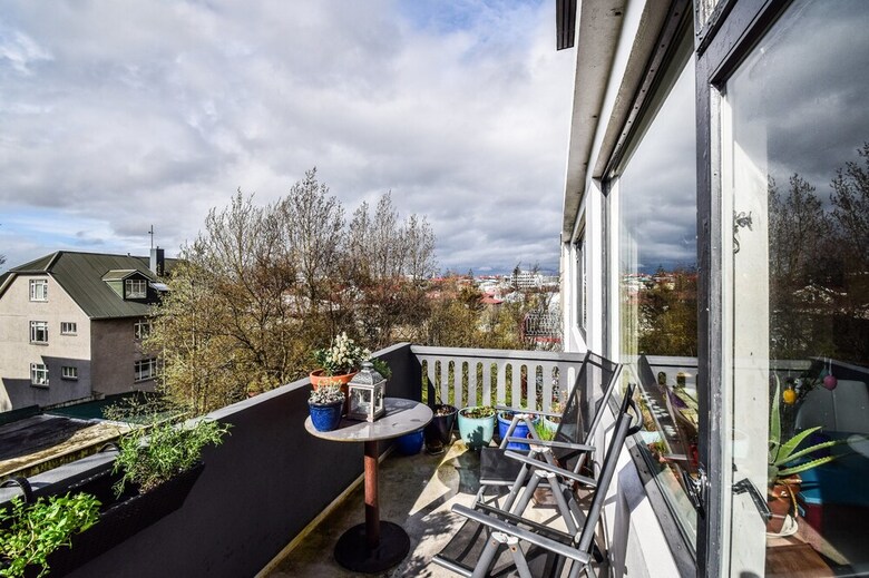 Apartment H10