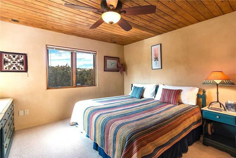 Hostal Casa de Paz - Four Bedroom Home