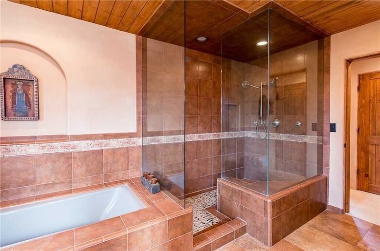 Hostal Casa de Paz - Four Bedroom Home
