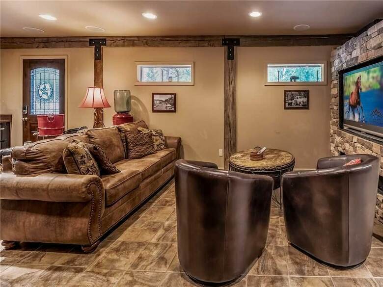 Paradise On The River - Three Bedroom Cabin