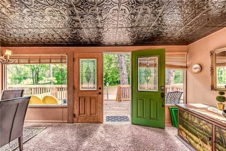 Paradise On The River - Three Bedroom Cabin