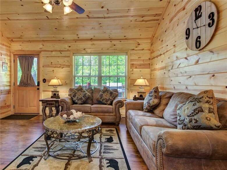 Knotty By Nature - Three Bedroom Cabin