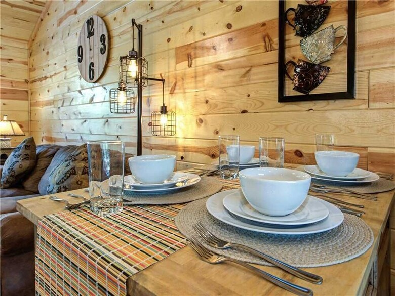 Knotty By Nature - Three Bedroom Cabin
