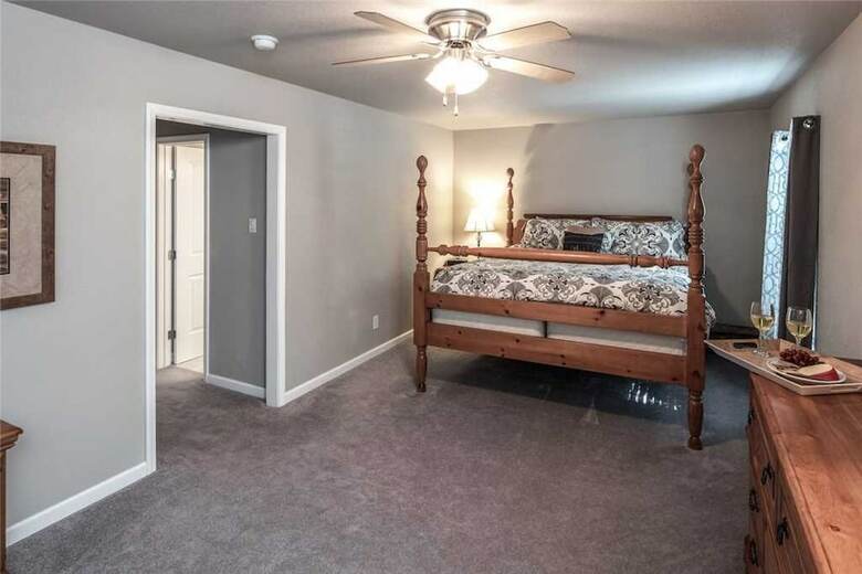 Lassie's Lodge - Three Bedroom Cabin