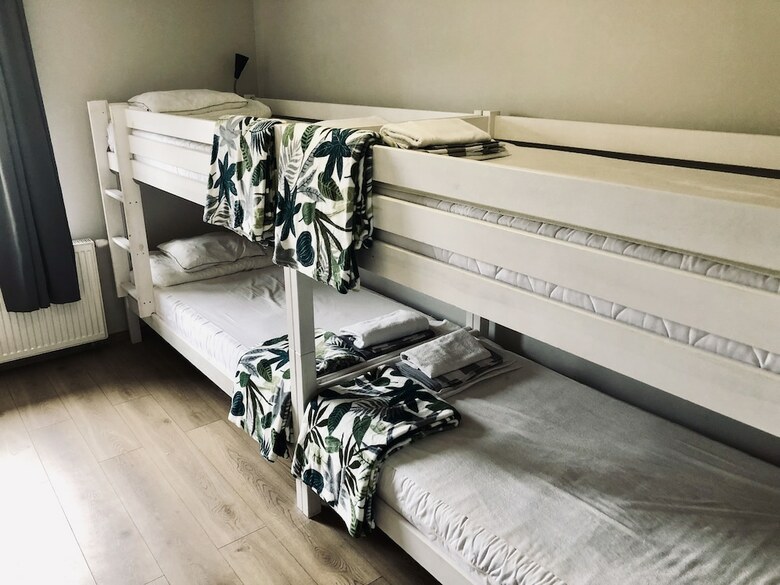 Hostal Honey Den Hostel
