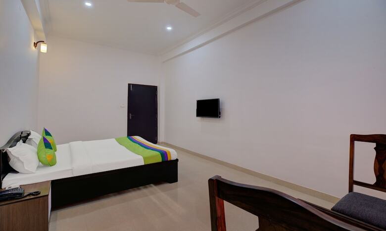 Hotel Treebo Trend Vallabh Vilas