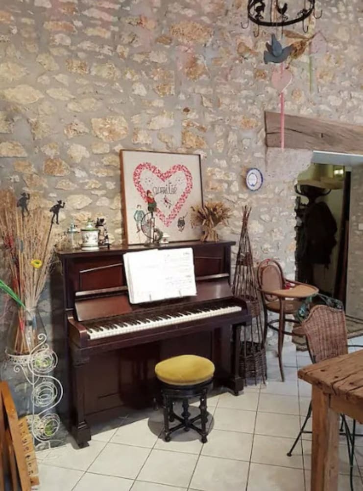 Gite � 9km D'epernay Pour 10pers