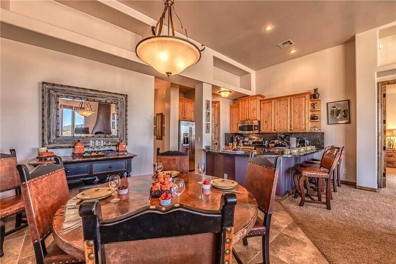 Rainmaker Retreat - Three Bedroom Cabin