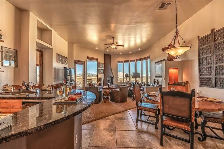 Rainmaker Retreat - Three Bedroom Cabin