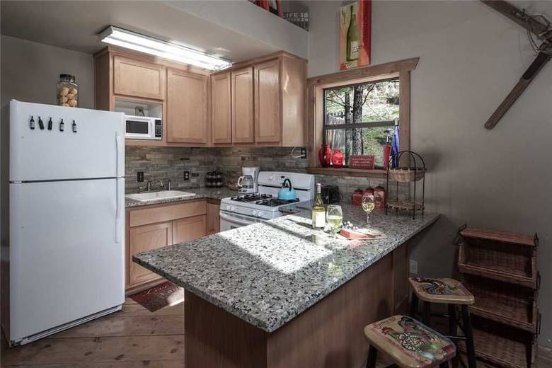 Riverside Dreams - Three Bedroom Cabin