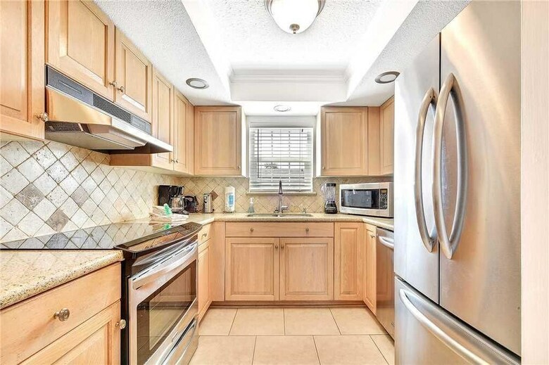 Retreat V 687b - Two Bedroom Condo
