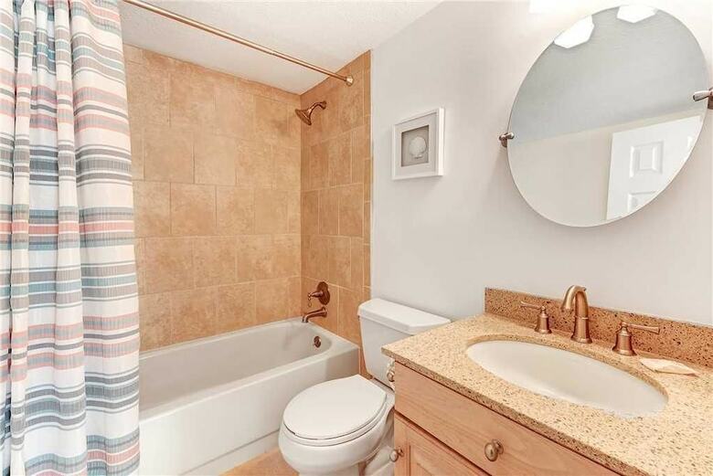 Retreat V 687b - Two Bedroom Condo