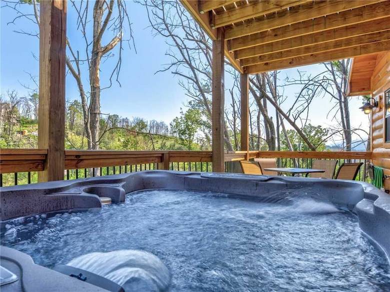 Misty Hollow - Three Bedroom Cabin