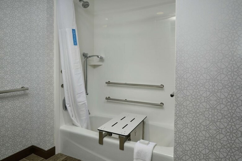 Hotel Hampton Inn By Hilton Burley