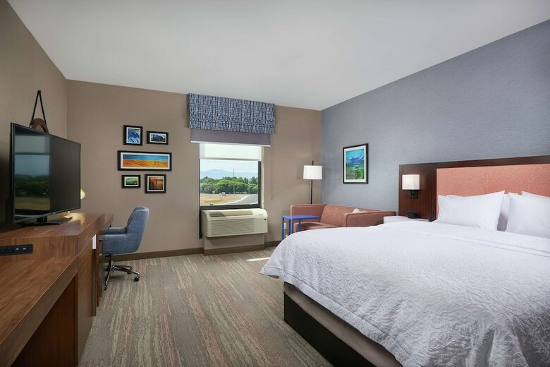 Hotel Hampton Inn By Hilton Burley