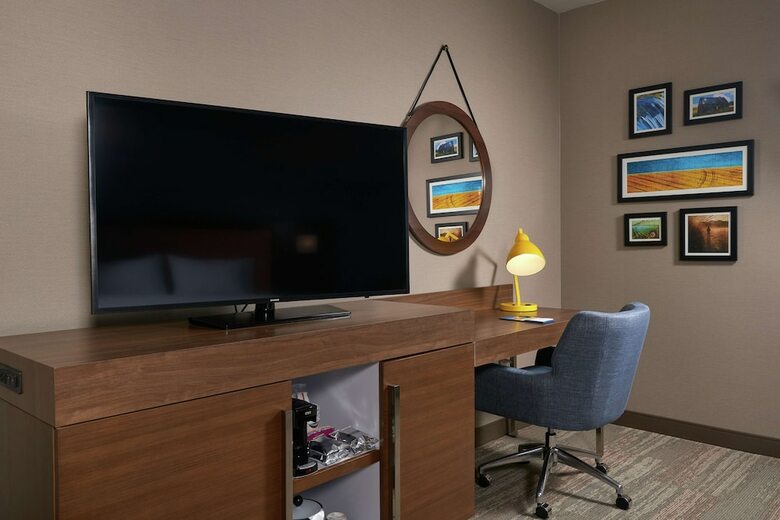 Hotel Hampton Inn By Hilton Burley