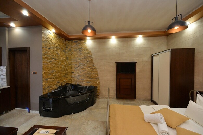 Atlas Apartments