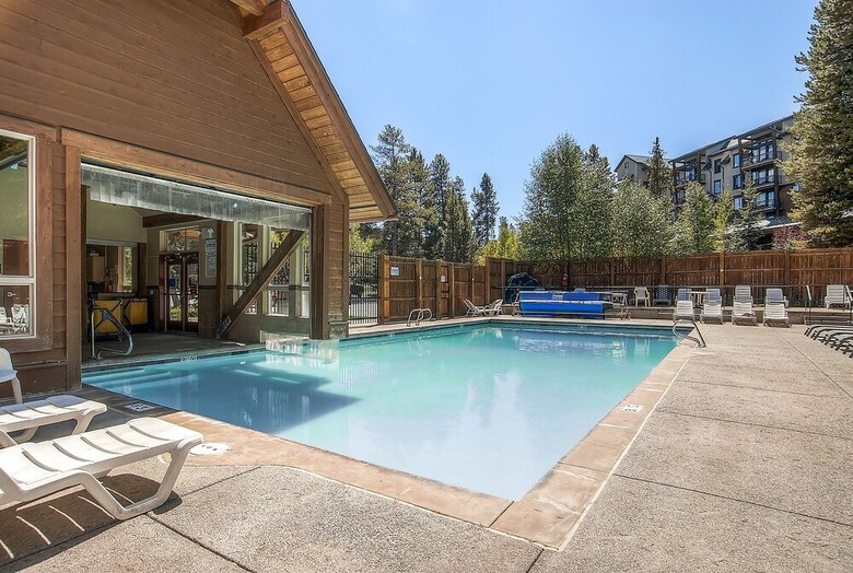 Sundowner Condos By Crmr