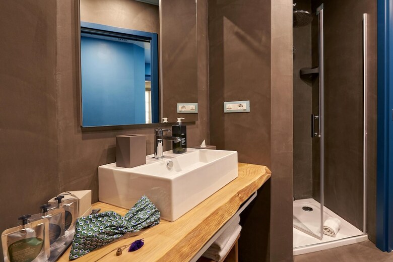 73 Boutique Hotel
