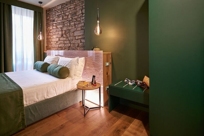 73 Boutique Hotel