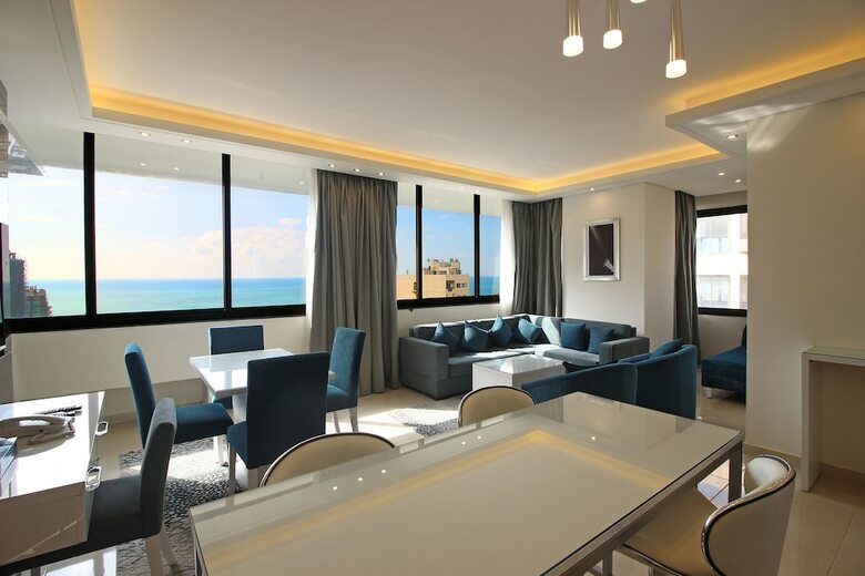 Aparthotel Palm Ville Suites