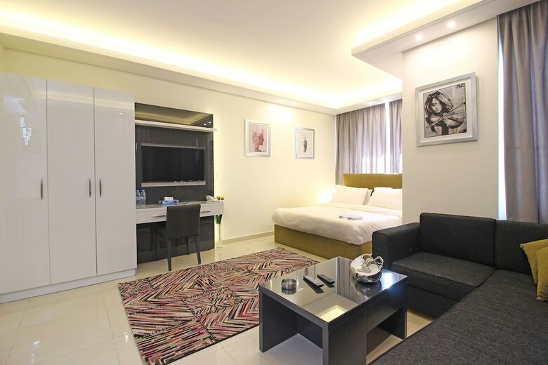 Aparthotel Palm Ville Suites