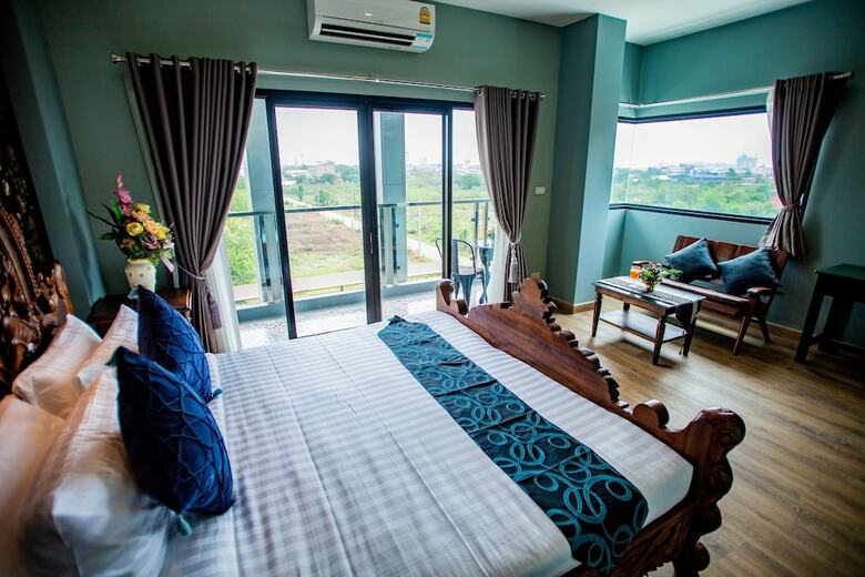 Chunlee Grand Hotel