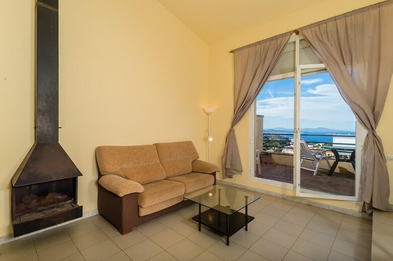Apartamentos B-5 Begur 4 Pax