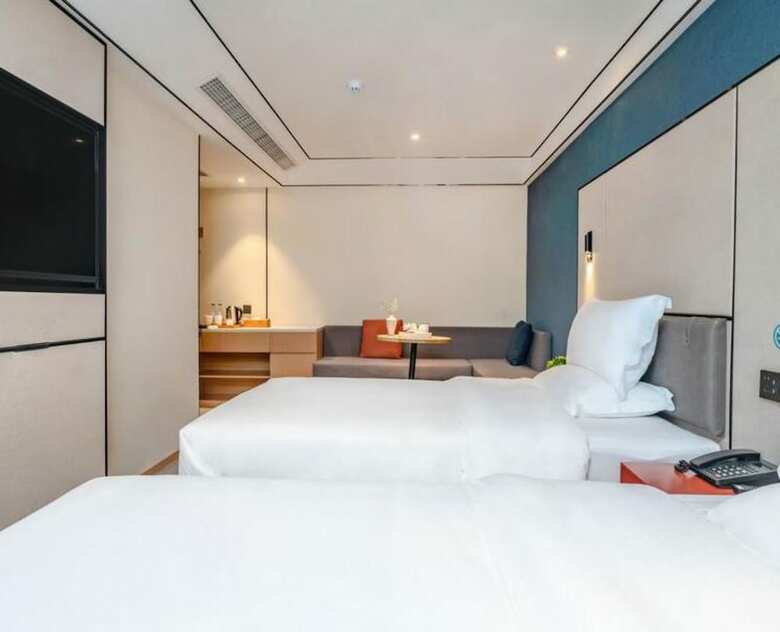 Vyluk Hotel Chongqing Light Rail Station