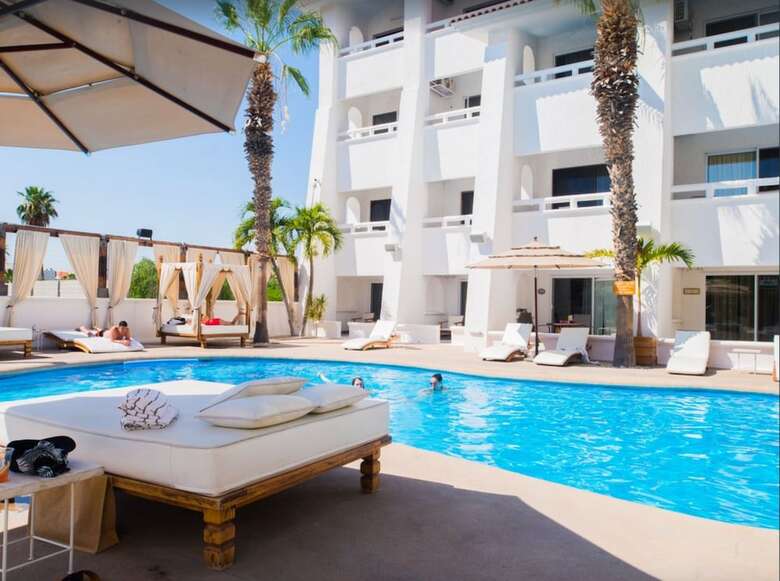 Aparthotel Bahia Condo