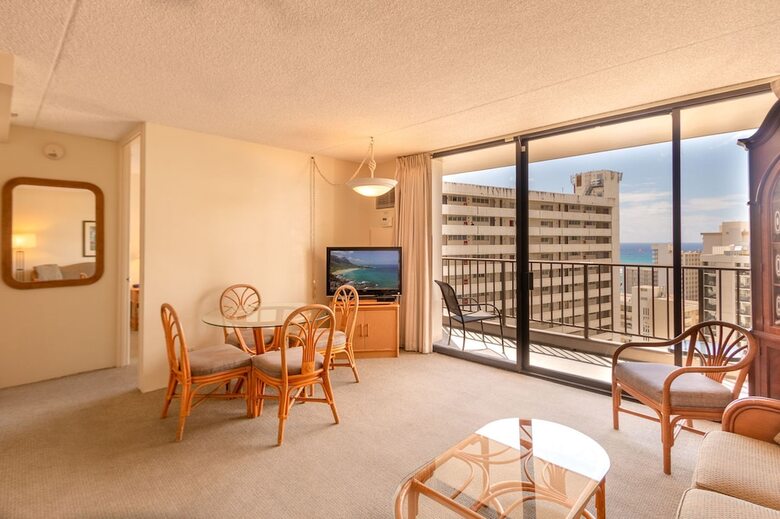 Waikiki Sunset Suite 2404