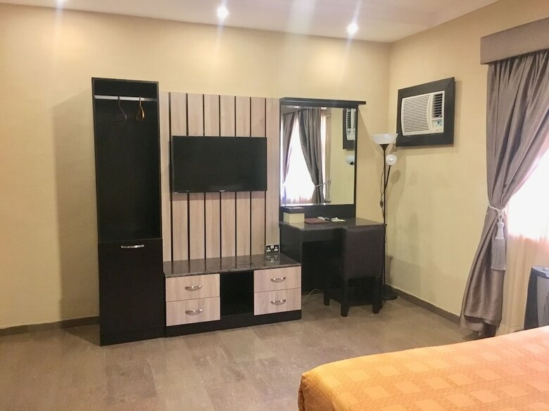 Elicris Hotel
